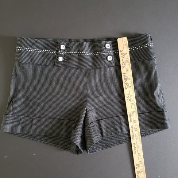 Bebe Mini Black & White Stripes Short (Size 8) - Picture 5 of 10
